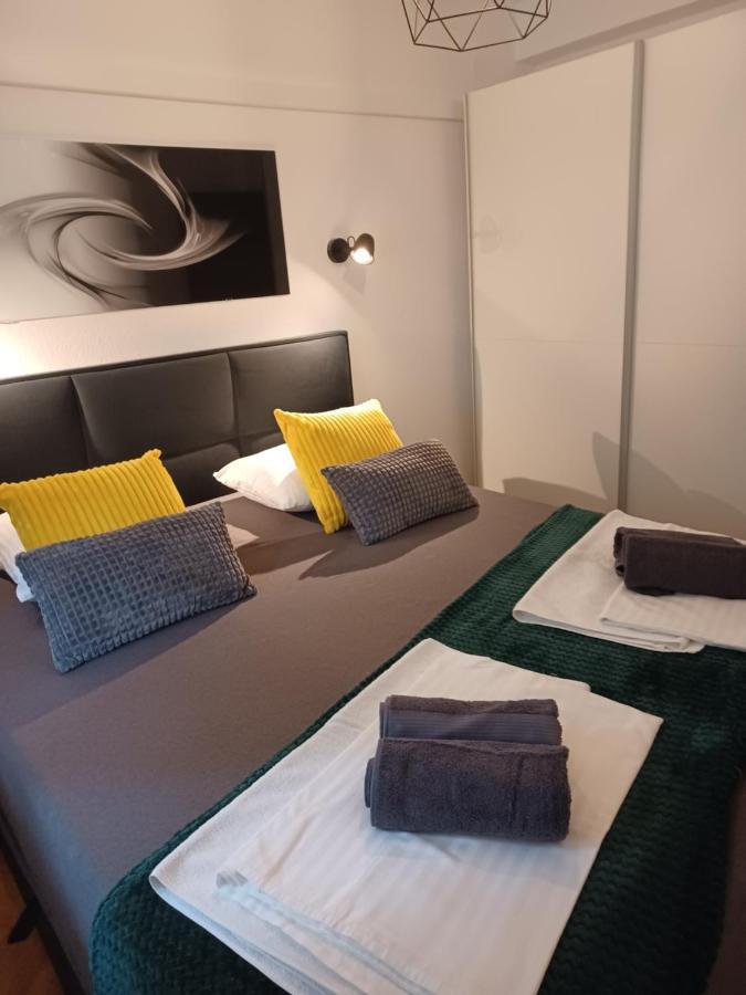 Amare Apartments Bobovisca Eksteriør billede