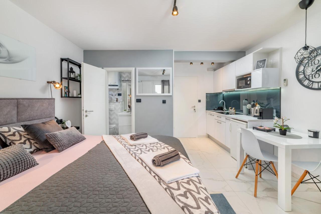 Amare Apartments Bobovisca Eksteriør billede