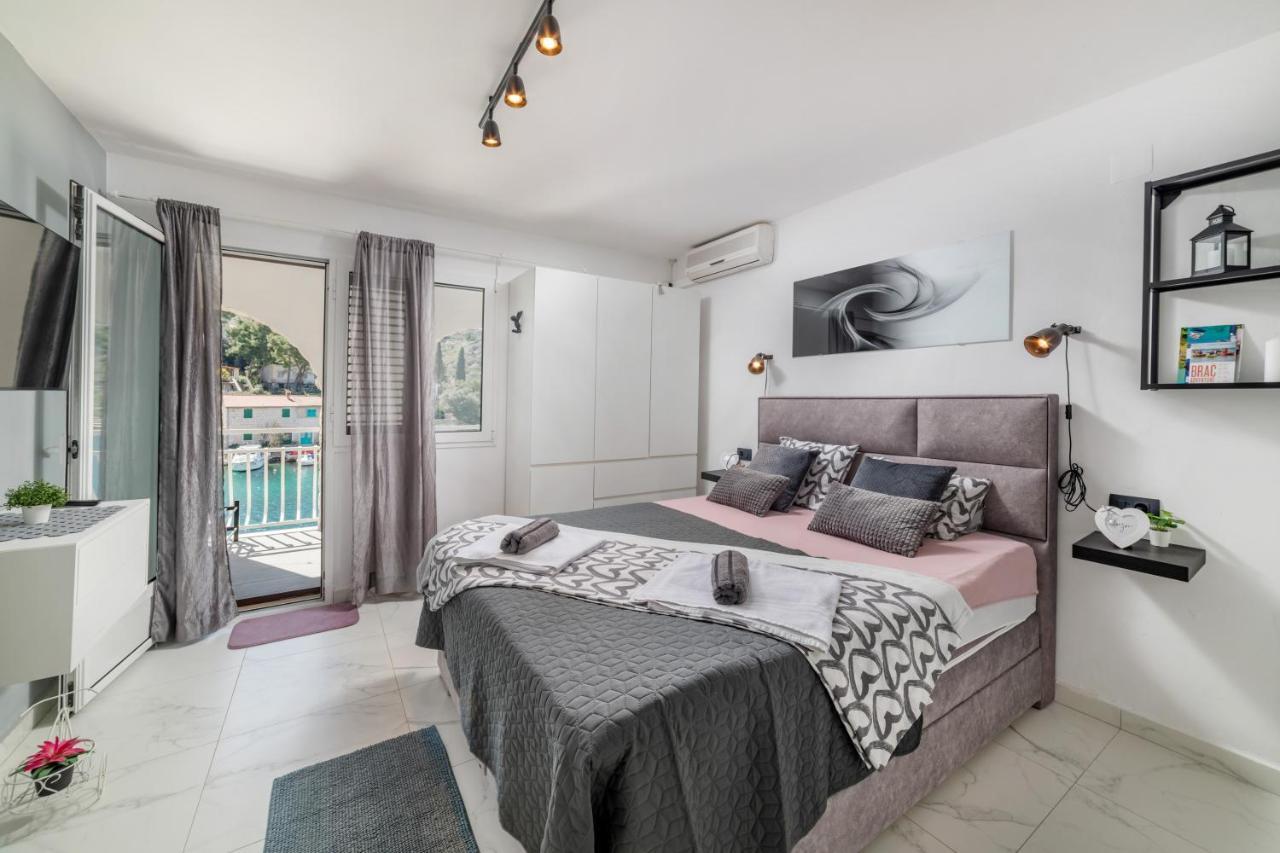 Amare Apartments Bobovisca Eksteriør billede