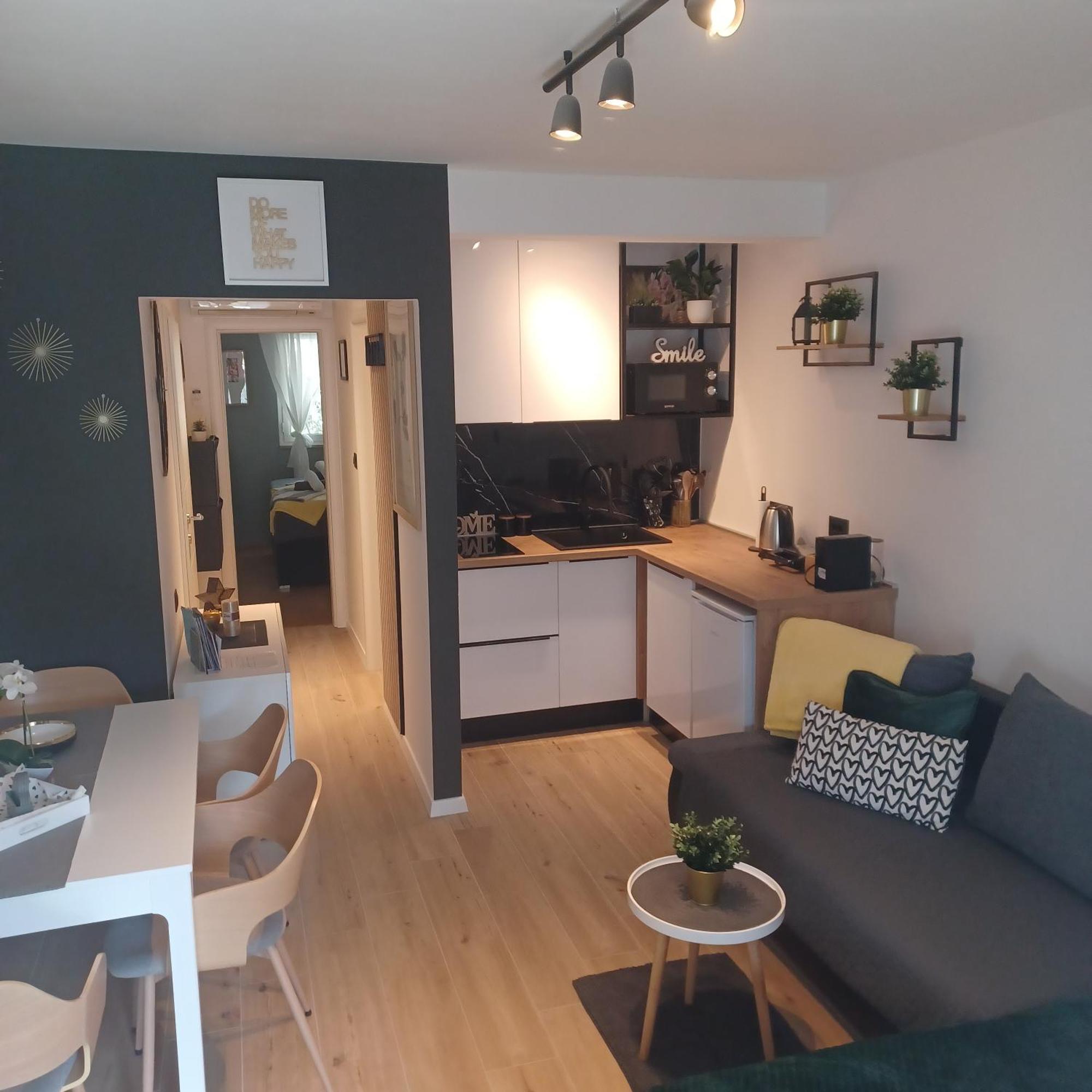 Amare Apartments Bobovisca Eksteriør billede